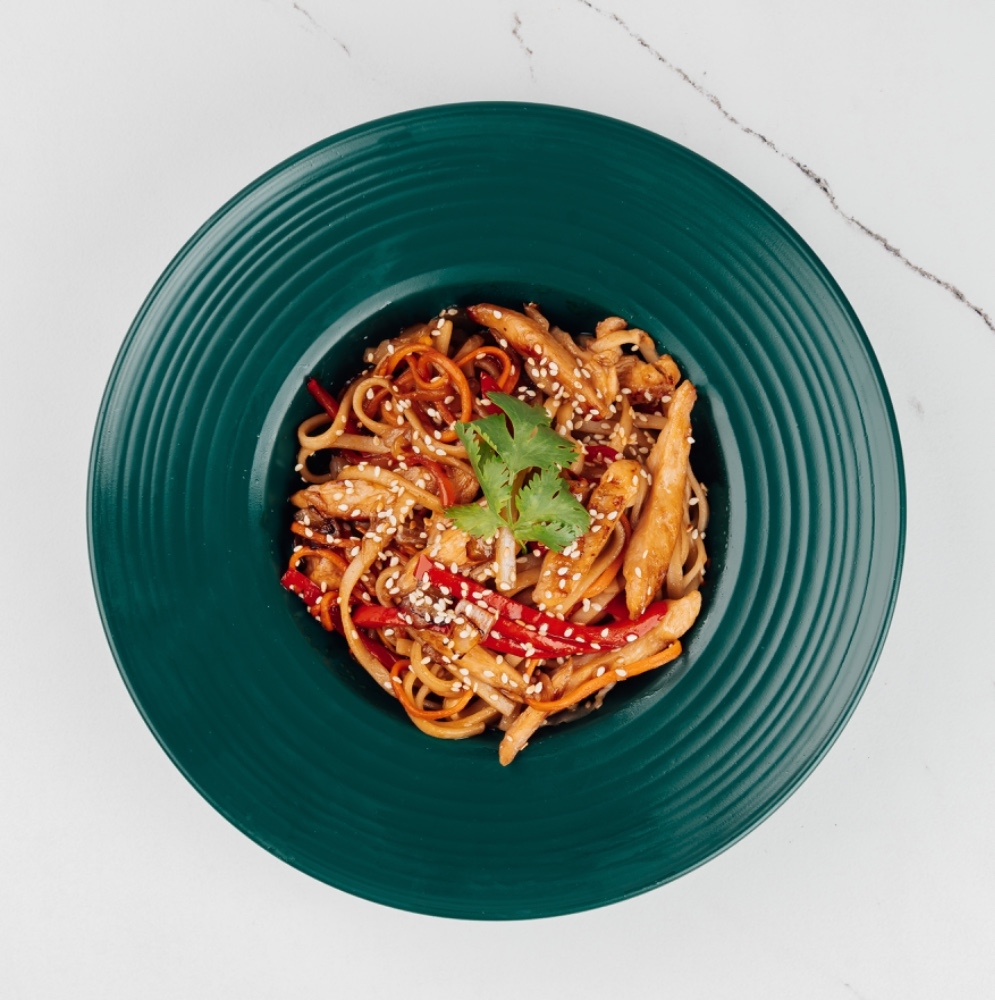 "Udon" Tovuq go'shtli 